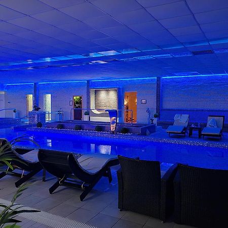 "Poseidon" Centar Aparthotel Stari Banovci Buitenkant foto